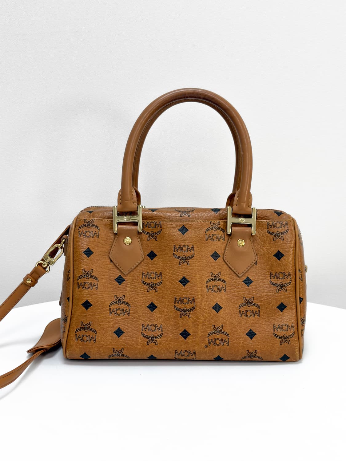 MCM Visetos Boston Bag Cognac 상품이미지2