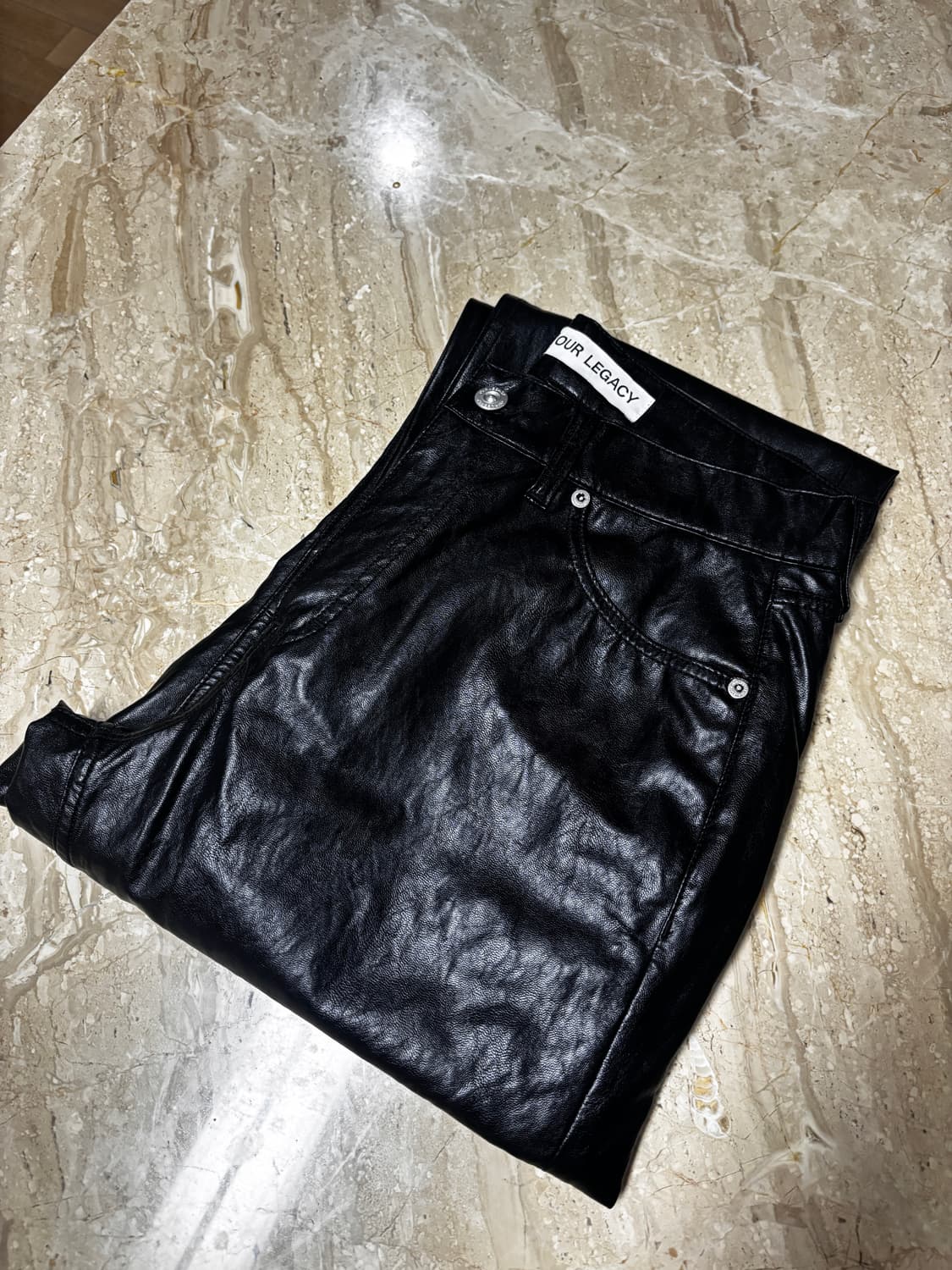 사용감x) 아워레가시 포멀 모토컷 케이지안 블랙 페이크 레더 팬츠 상품이미지1