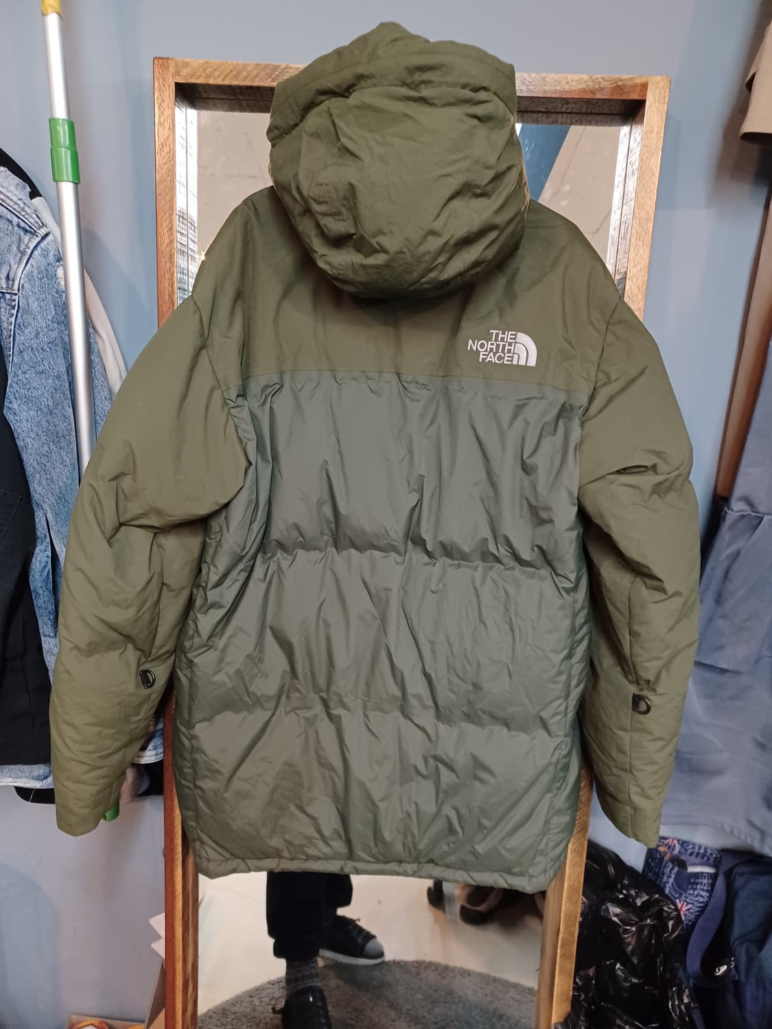 노스페이스 폴라다운 700 구스패딩 카키 L 상품이미지2