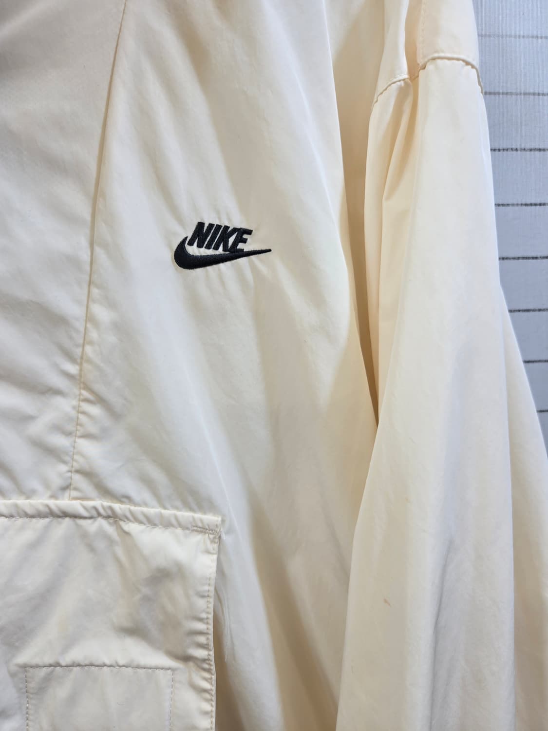 나이키 아노락 후드 윈드브레이커 아이보리 상품이미지4