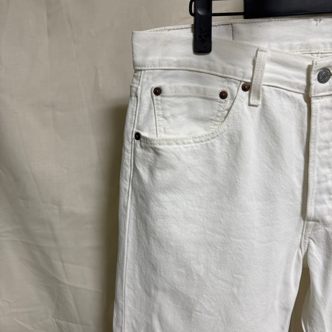 리바이스 501 화이트 스트레이트 데님팬츠 / W32, L32 상품이미지4