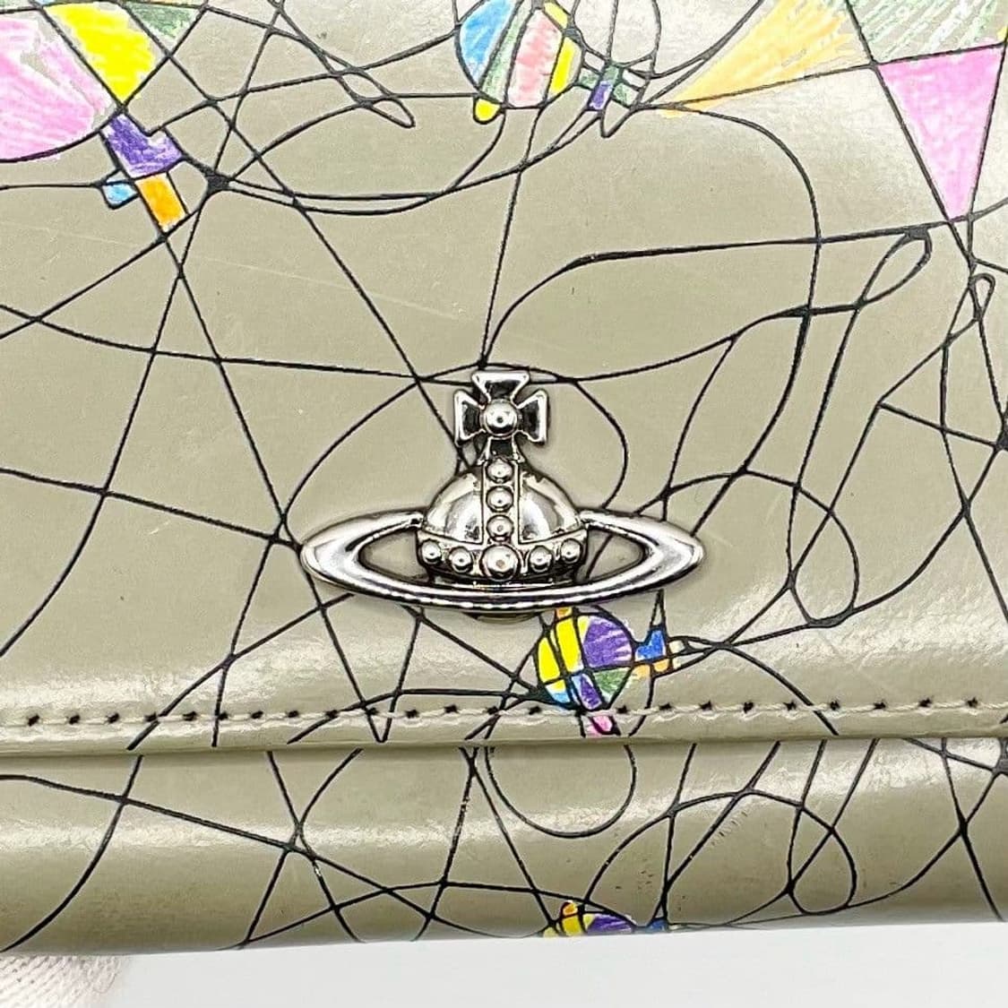 비비안 웨스트우드 x Farrel Nissa 멀티 장지갑 상품이미지3