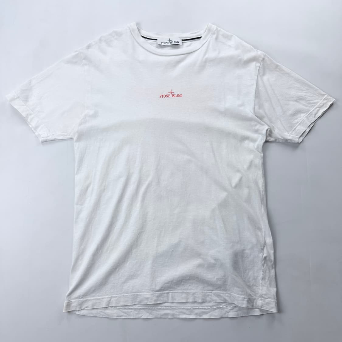 스톤아일랜드 백 스프레이 로고 반팔 티셔츠 상품이미지2