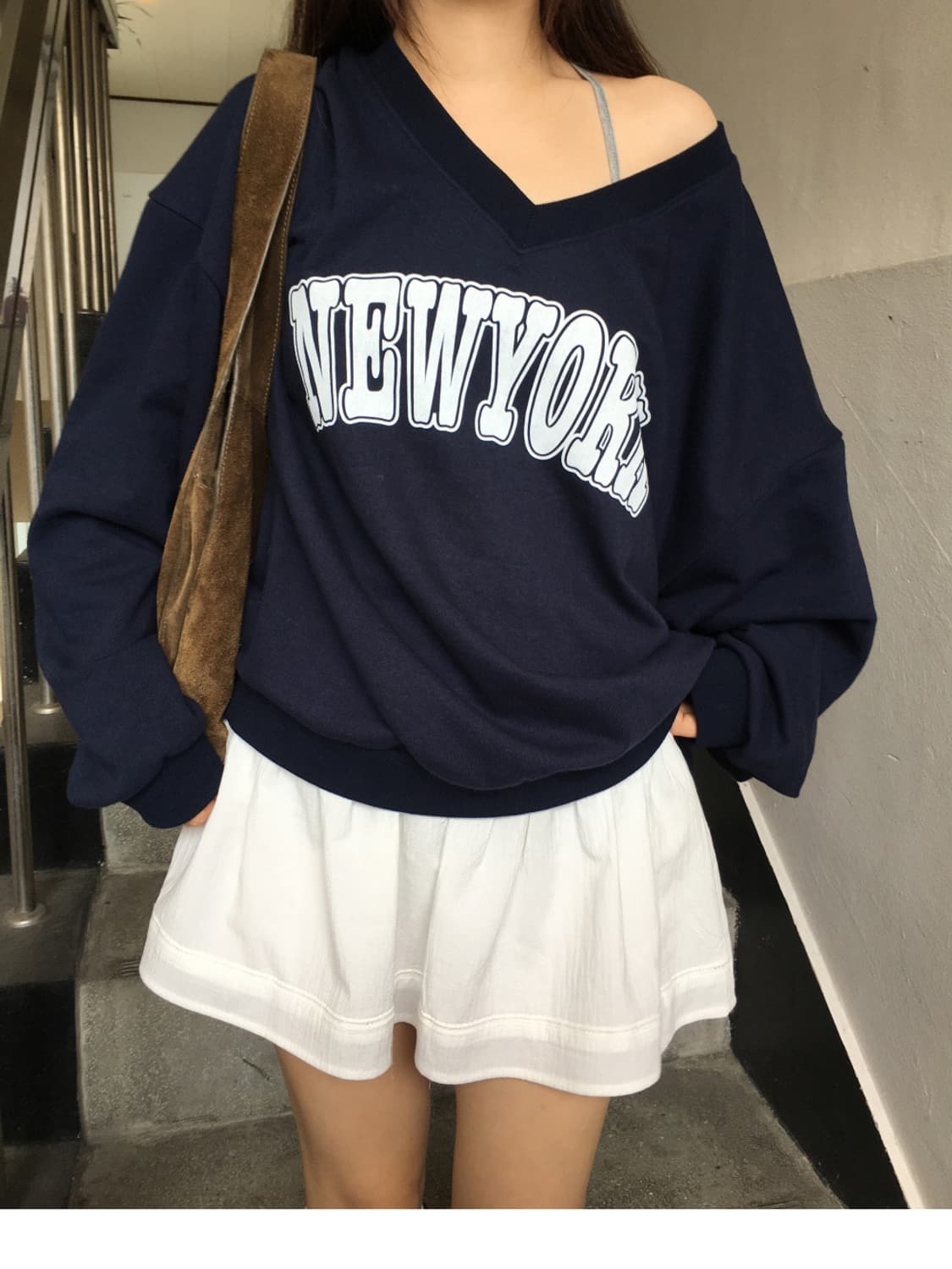 아워캐비넷 뉴욕 맨투맨 (미시착) 상품이미지2