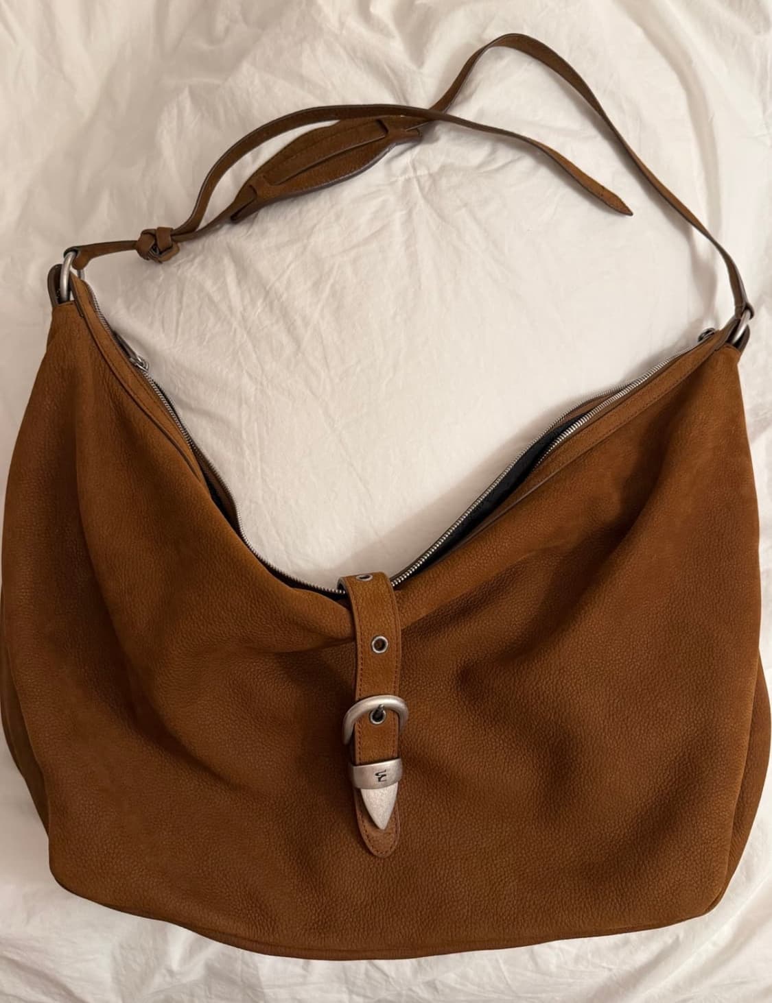 마지셔우드 호보백 채슈넛 누벅 라지 상품이미지3