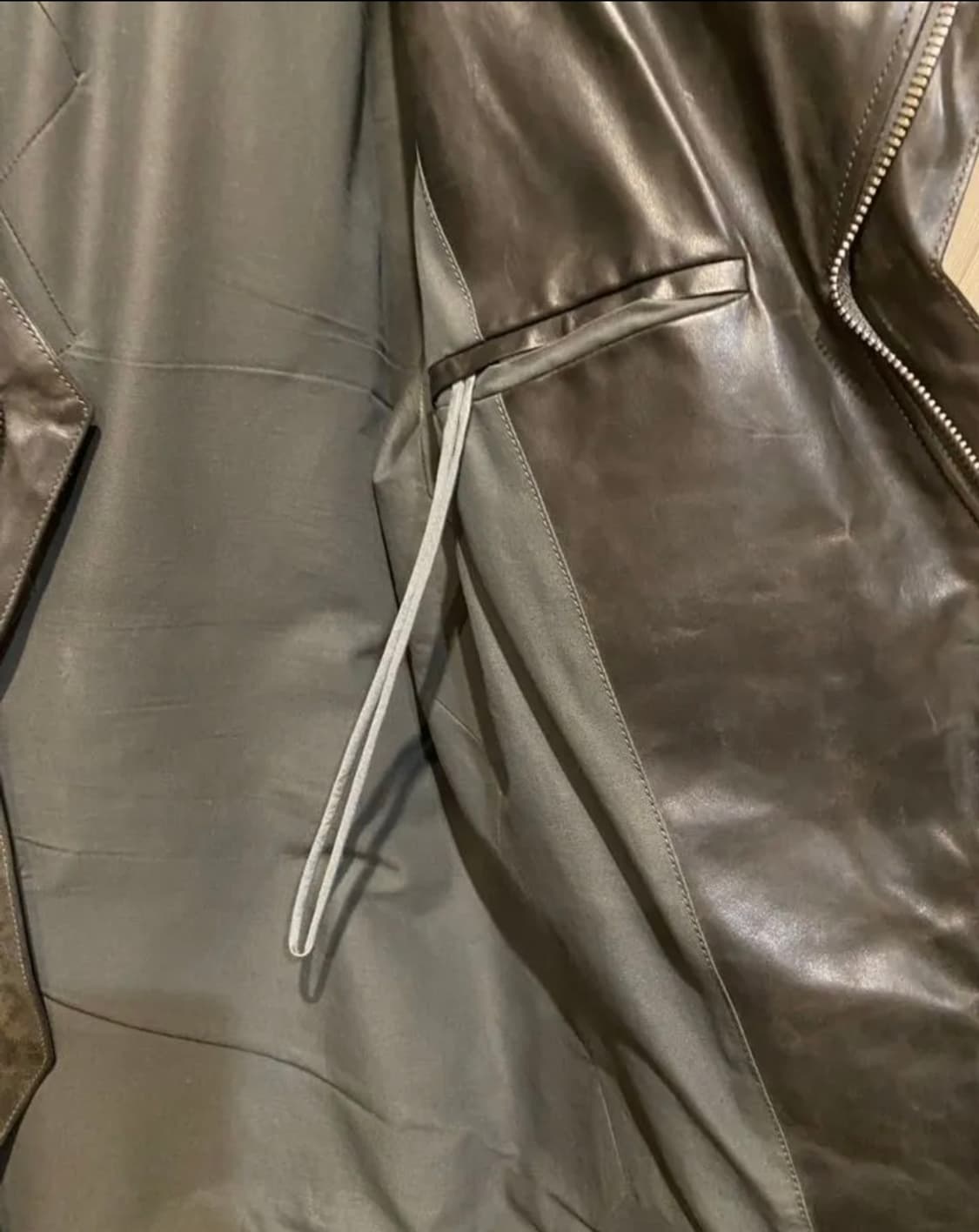 CLOSED CRASH SEAM CORDOVAN LEATHER JAC켓 상품이미지5