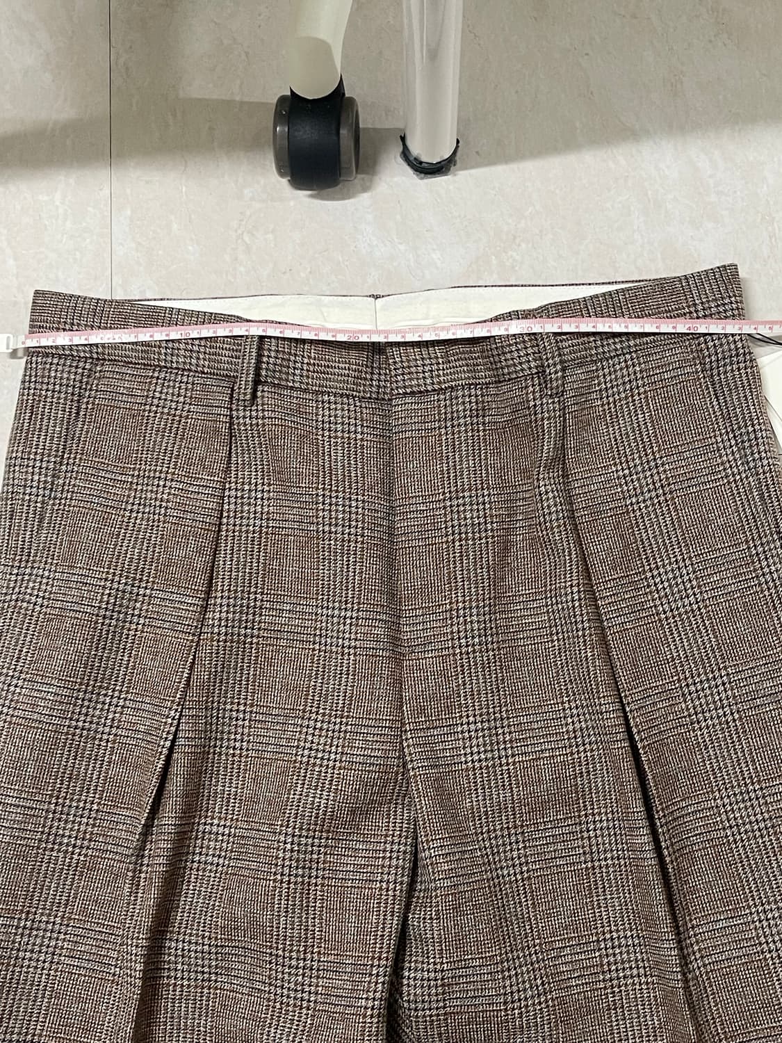 솔리드옴므 우영미 울 체크 슬랙스바지 판매(새상품) 상품이미지3