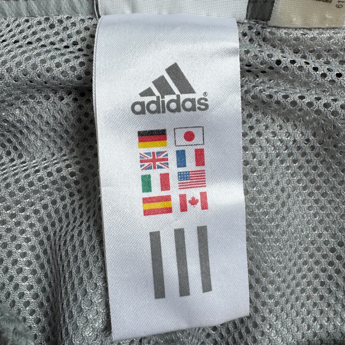 아디다스 00s 삼선 커브드 올드스쿨 와이드 바람막이 트랙팬츠 상품이미지8