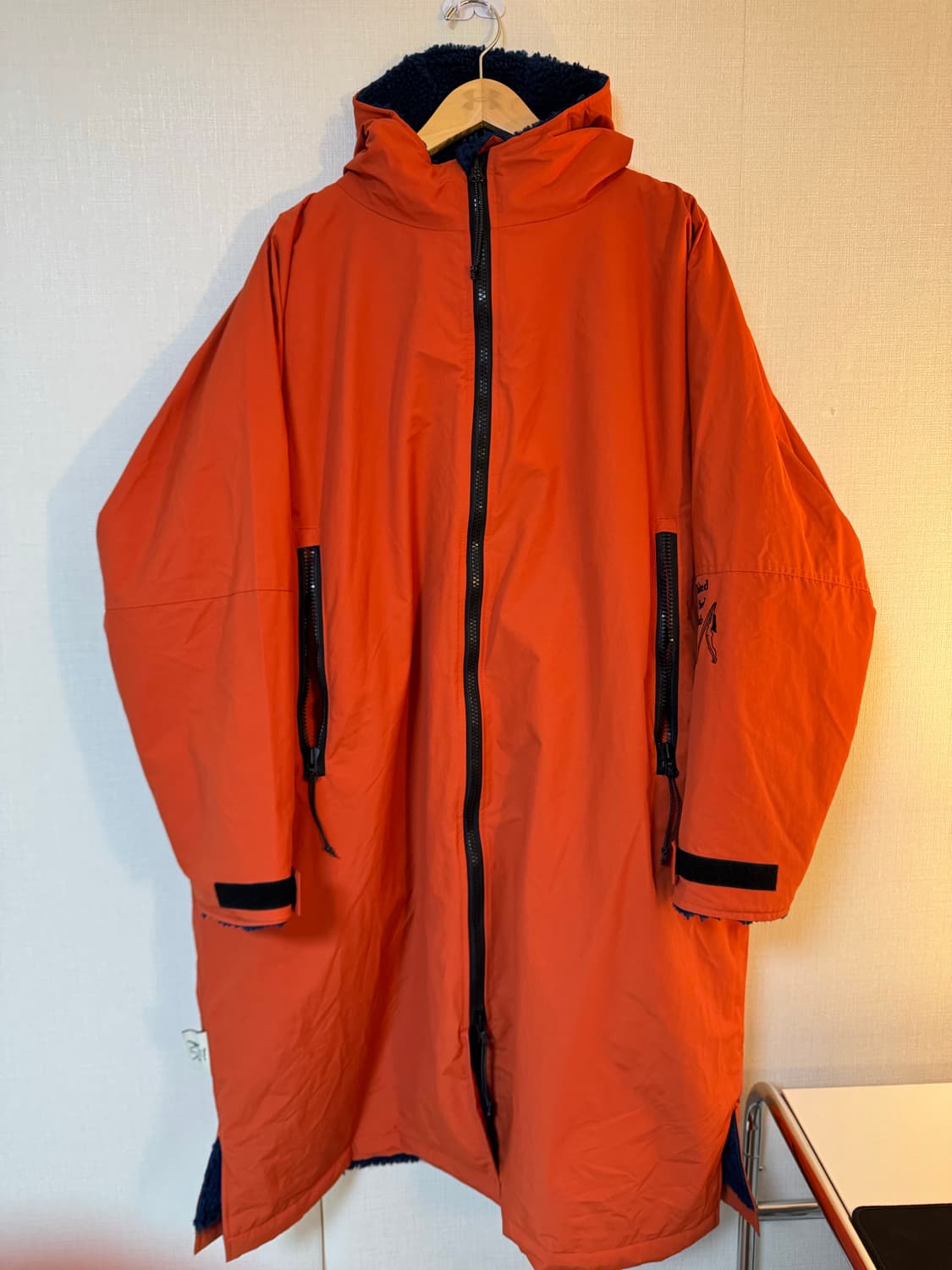 [2]네이키드 서프클럽 드라이코트 롱후리스 방수자켓 상품이미지1