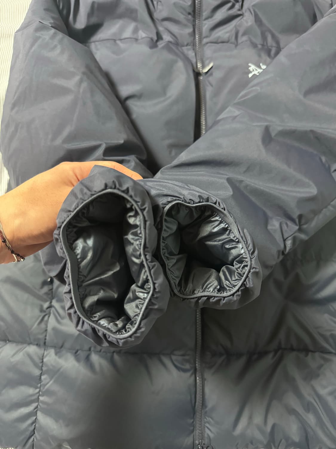 (새상품급) 아크테릭스 토륨 SV 후디 블랙 사파이어 L 상품이미지8