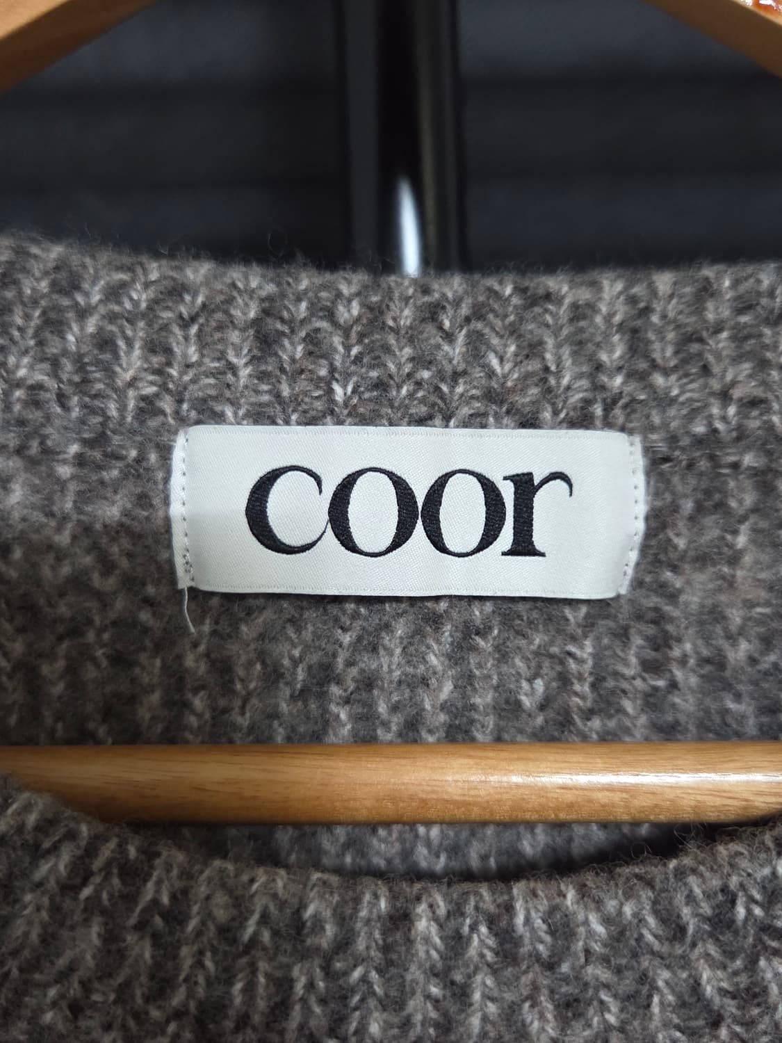 [COOR] 캐시팝 트위드 크루넥 니트 | 00030 상품이미지3