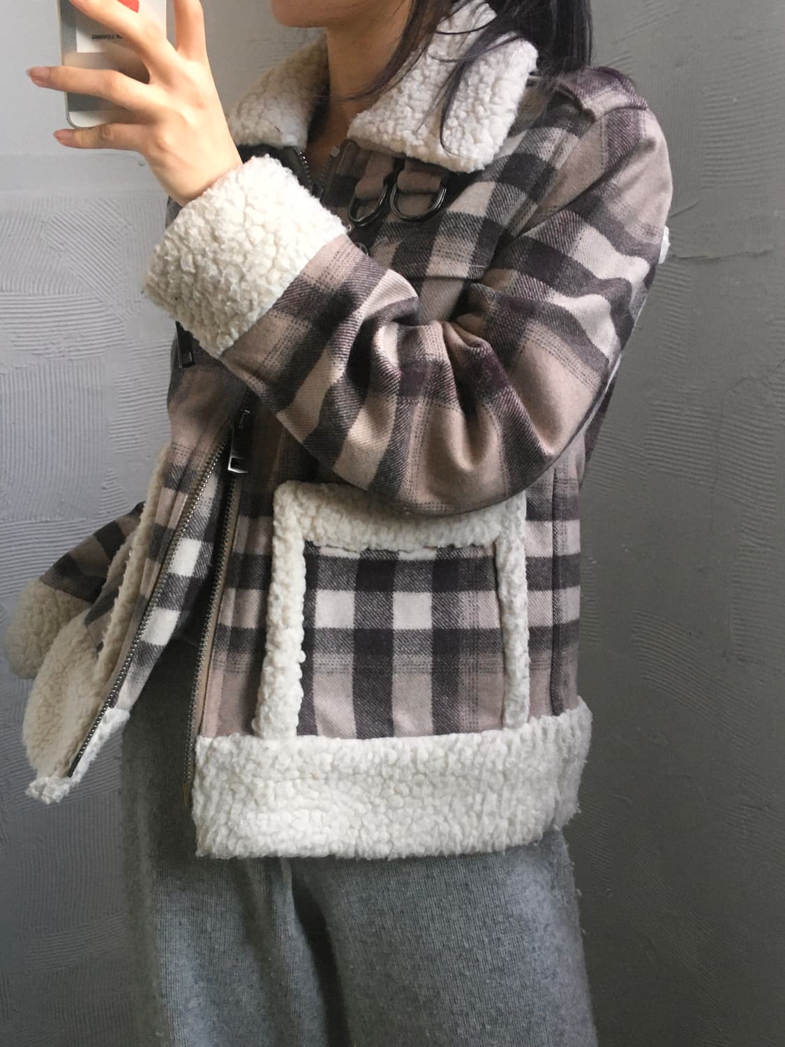 Burberry 버버리 브릿 체크 시어링 양모 무스탕 상품이미지3