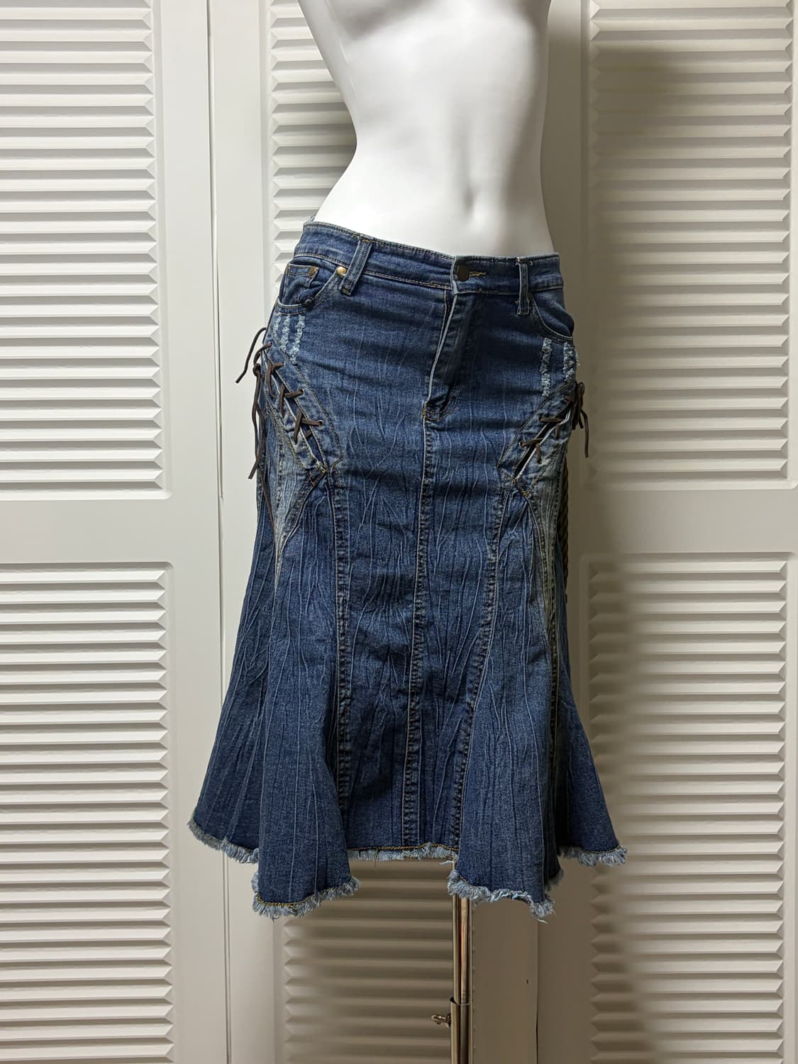 JPN Gored Washed Denim Skirt Mid Blue 상품이미지1