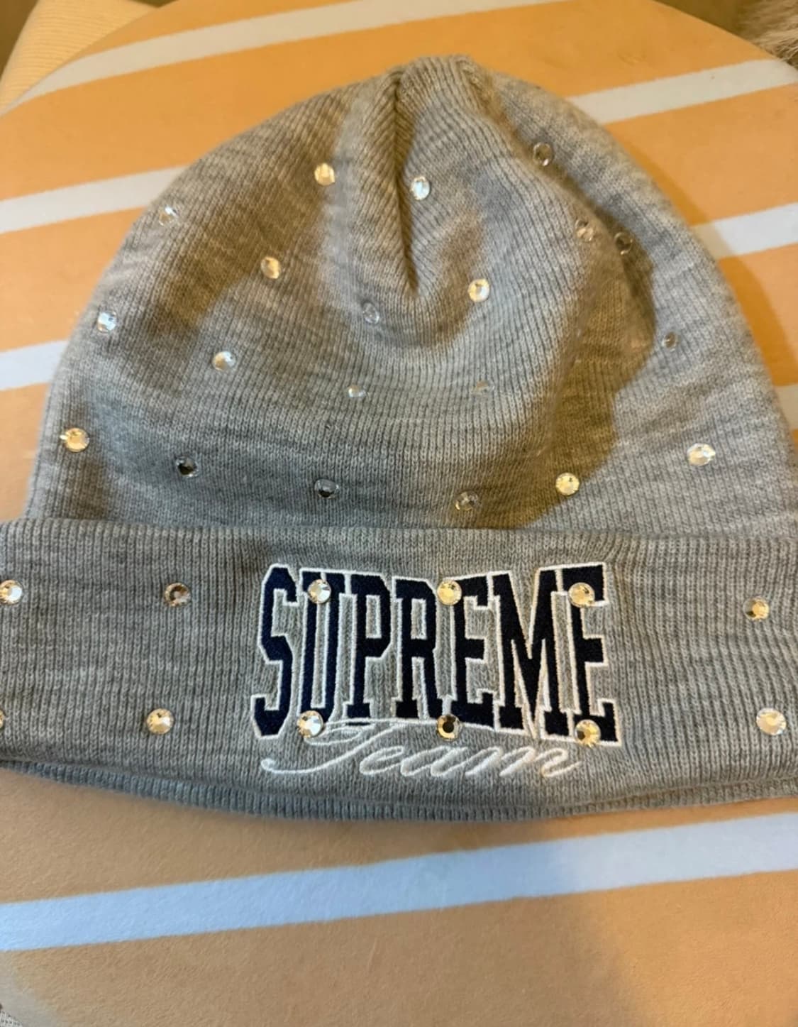 슈프림 뉴에라 콜라보 큐빅 비니 회색 상품이미지2
