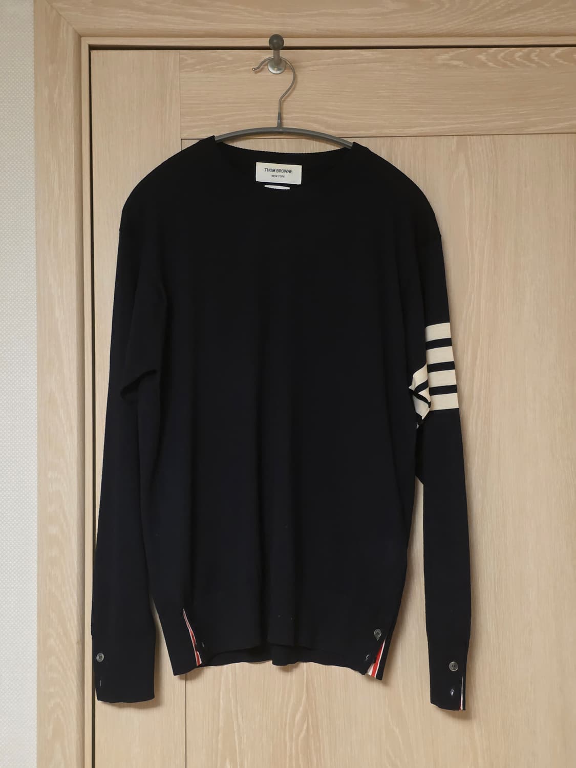 톰브라운 사선완장 메리노울 니트 4사이즈 네이비 상품이미지1