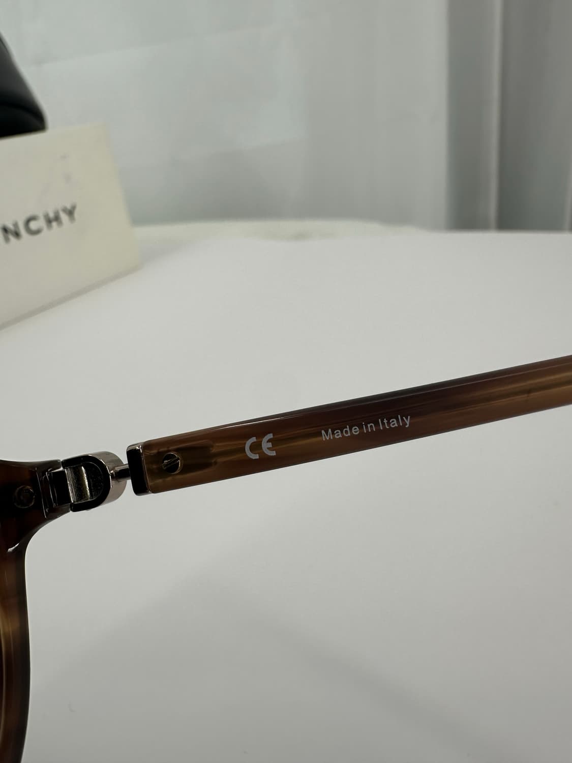 [새상품 무료배송] 정품 지방시 Made in Italy 선글라스 상품이미지9