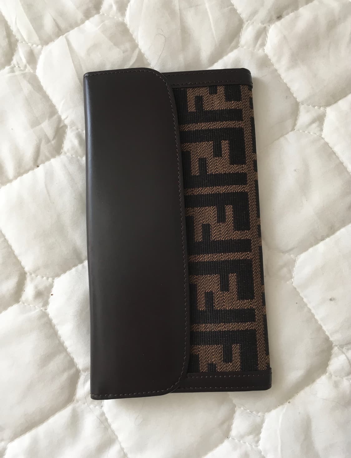 펜디 주카 장지갑 미사용 거의새상품 상품이미지2