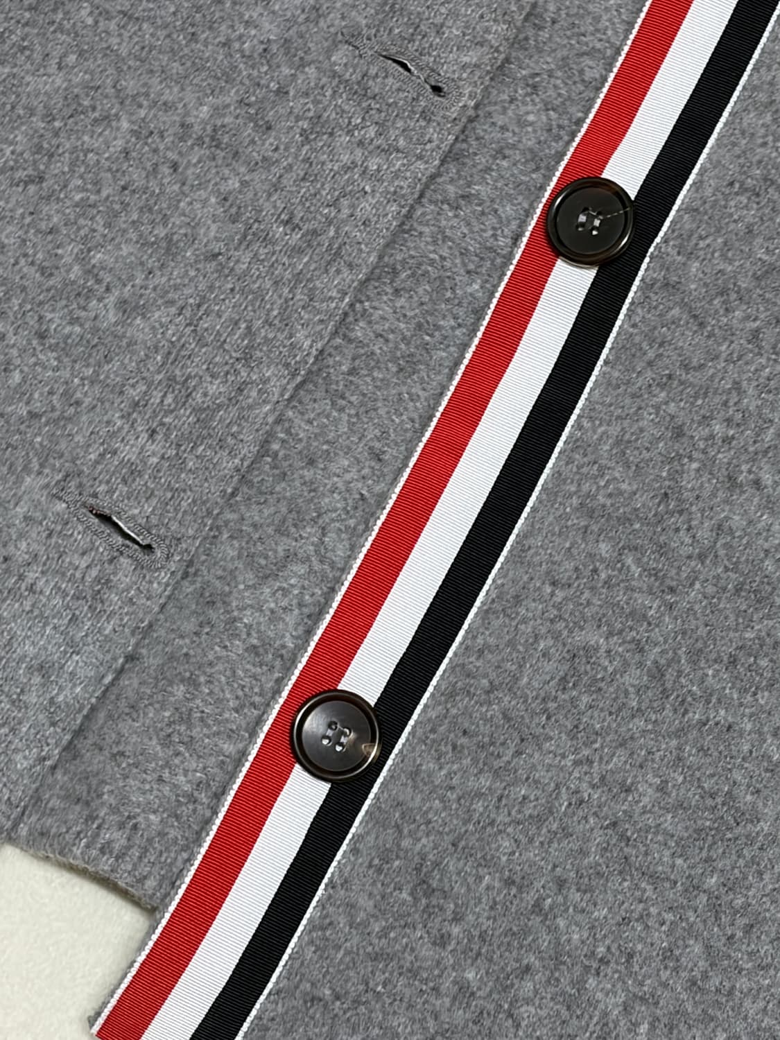 (매장판,새거급) 톰브라운 여성 캐시미어 코트 가디건 38 상품이미지3