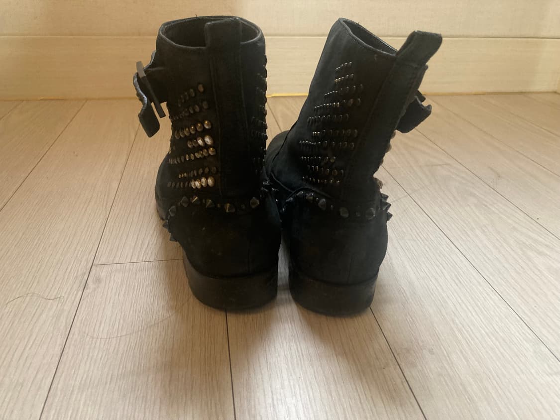 Studded Vintage Boots 상품이미지6