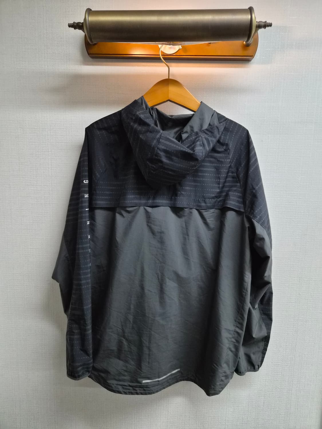 XL) 나이키 러닝 바람막이 팝니다 상품이미지2