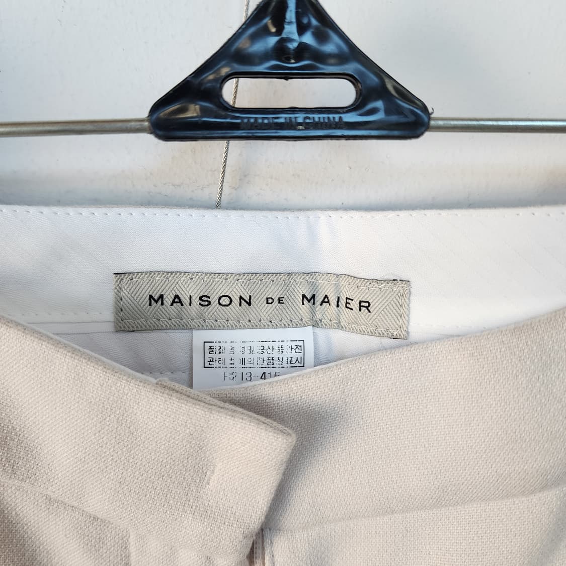 메종드메이어 금장 버튼 부츠컷 크림색 바지 상품이미지2