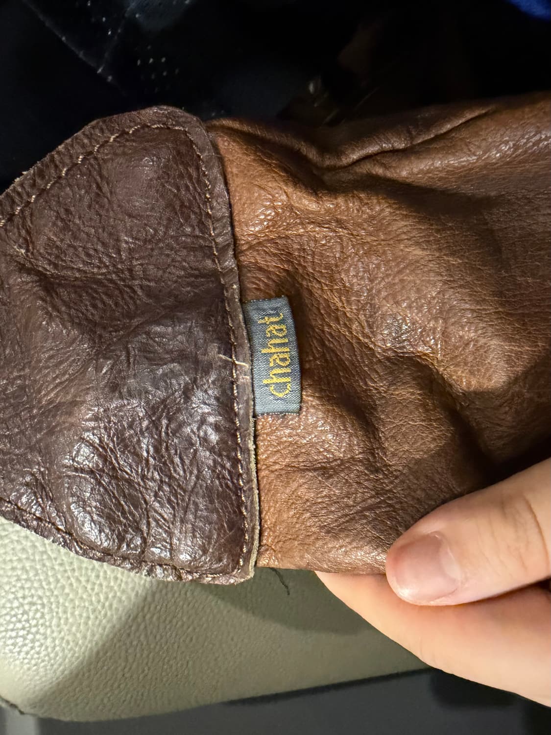 Distressed real leather crescent bag 상품이미지8