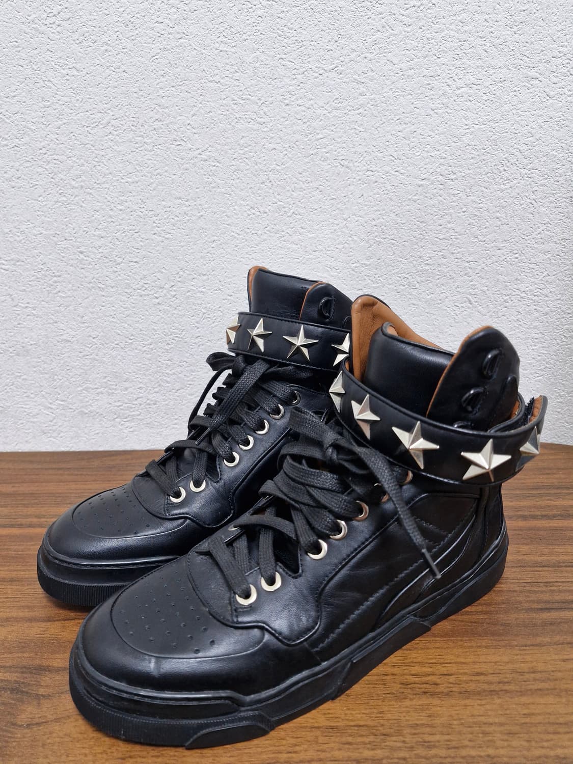 [35] 지방시 타이슨 스타 하이탑 스니커즈 상품이미지1