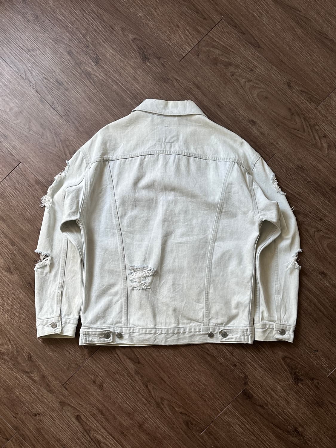 Levi's 디스트레스 퓨어 화이트 트러커 자켓 상품이미지7
