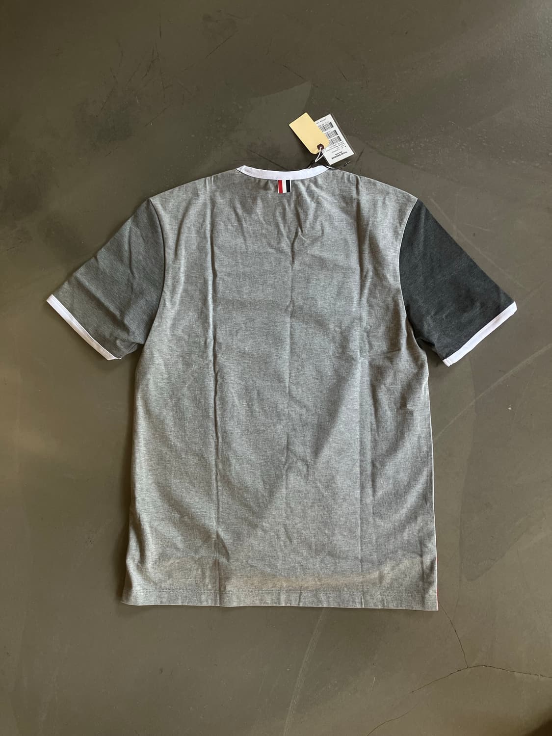 톰브라운 컬러블록 링거티 3size  상품이미지6