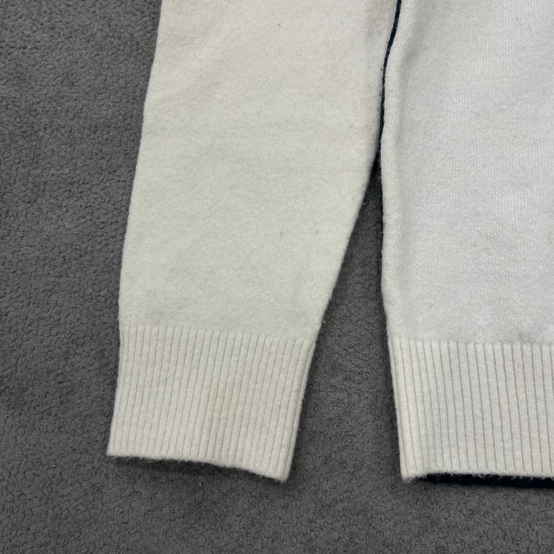 95 루이까스텔 남성 니트 상품이미지4