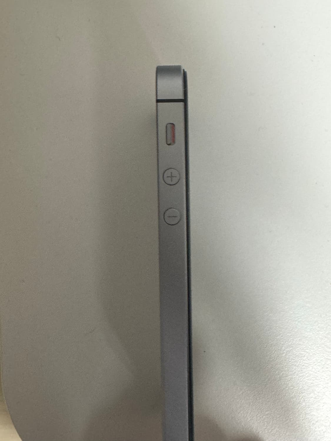 (한소희 폰) 아이폰 SE 32GB 스그 상품이미지3