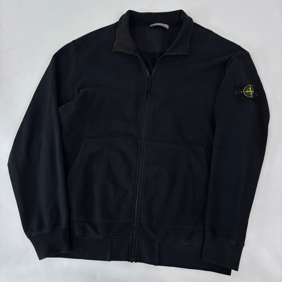 스톤아일랜드 집업 상품이미지1