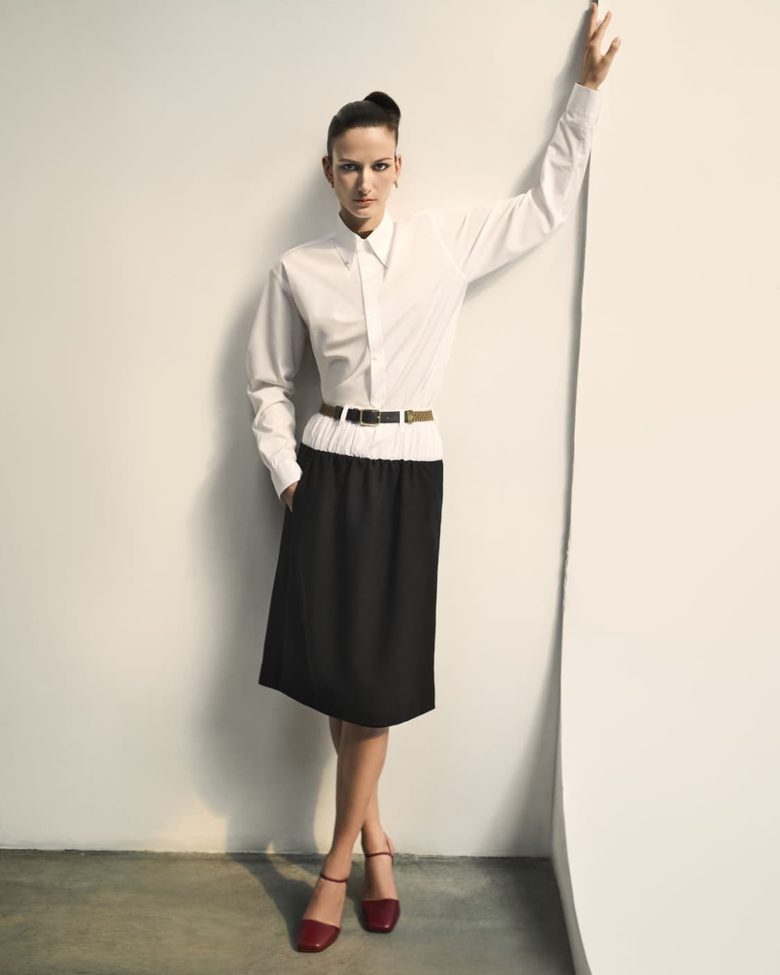 급처 새상품 Fendi 펜디 미디스커트 치수 75 상품이미지4