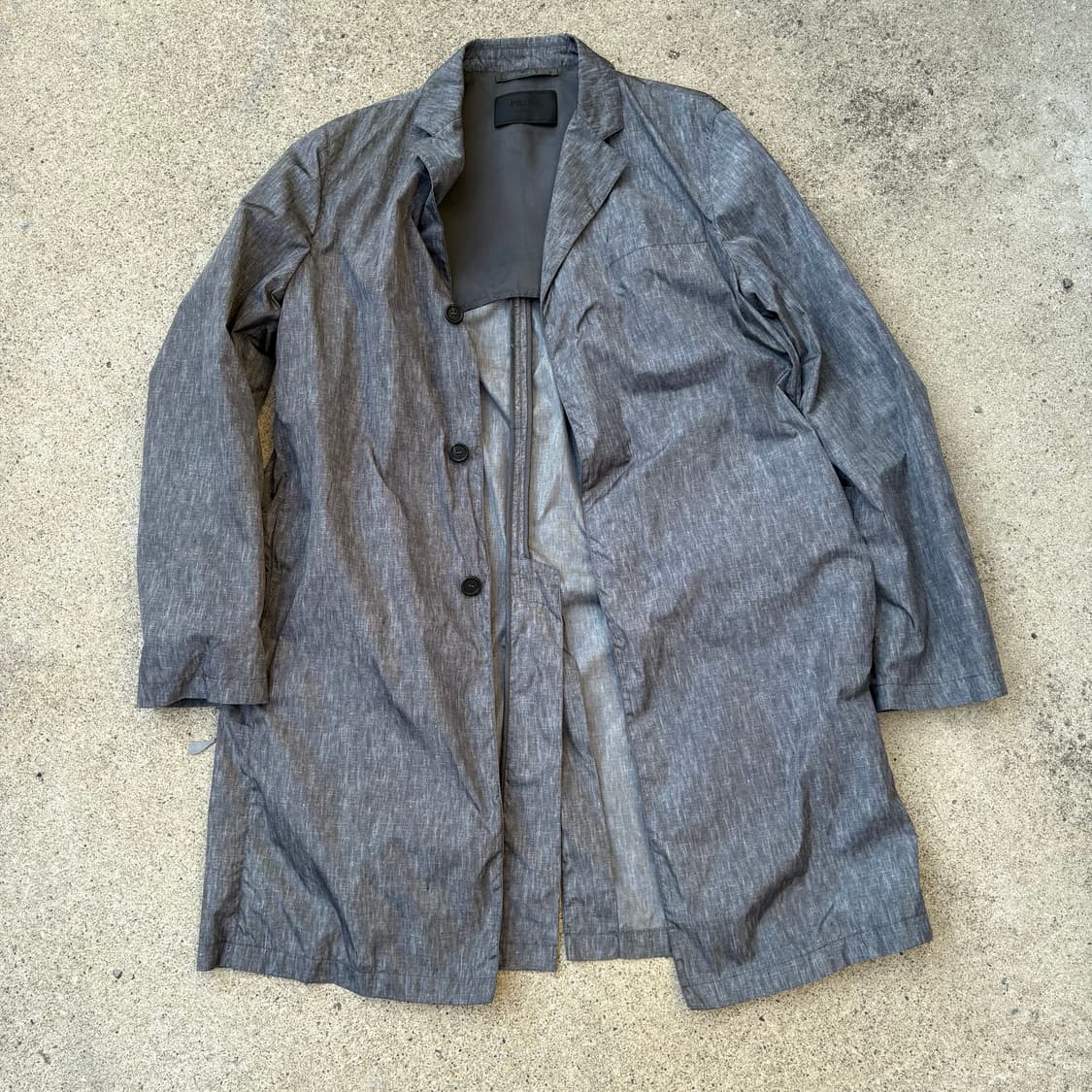 프라다 그레이 3 버튼 나일론 코트(2011) 상품이미지8