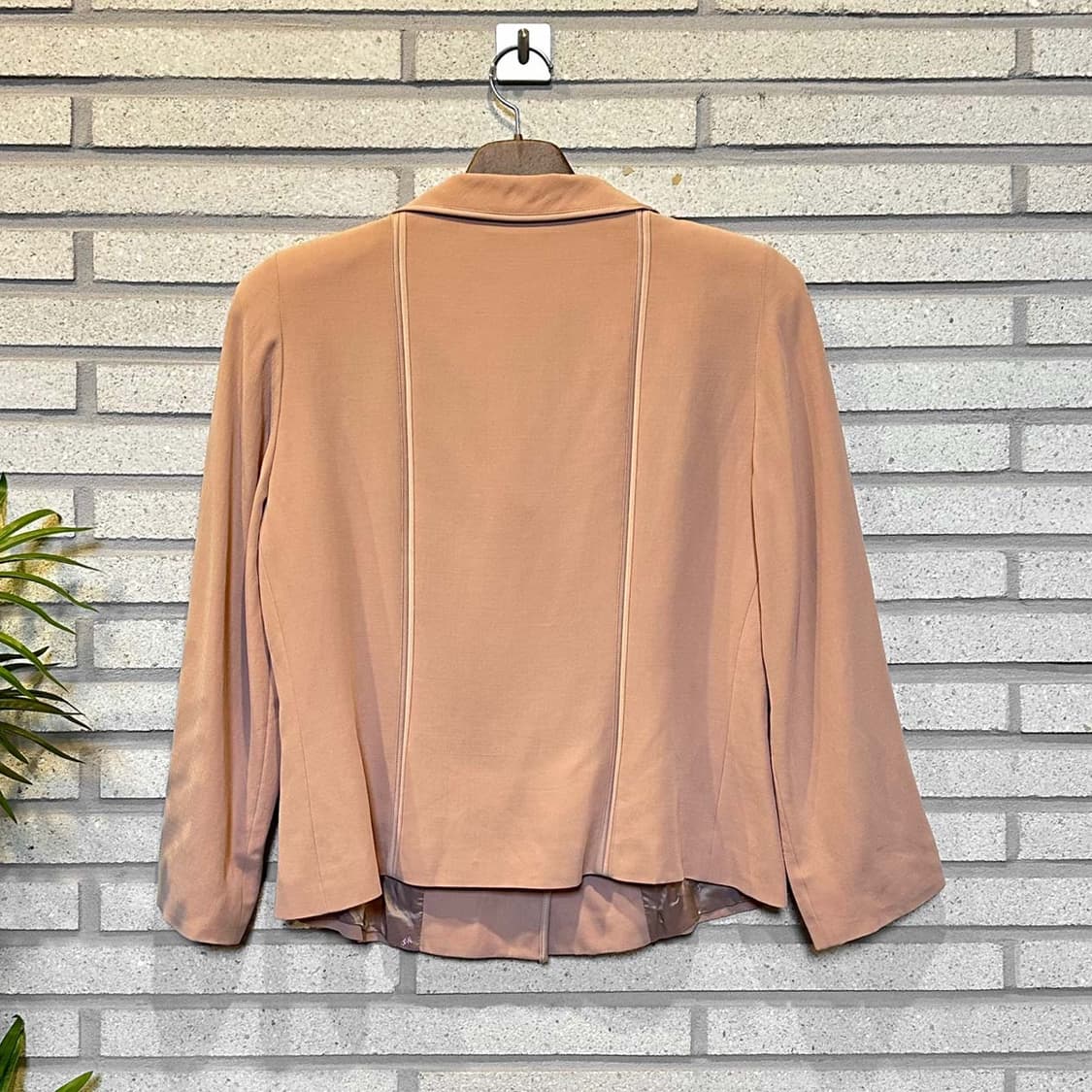 막스마라 싱글 블레이저 자켓 파이핑 쓰리버튼 디테일 핑크 상품이미지2