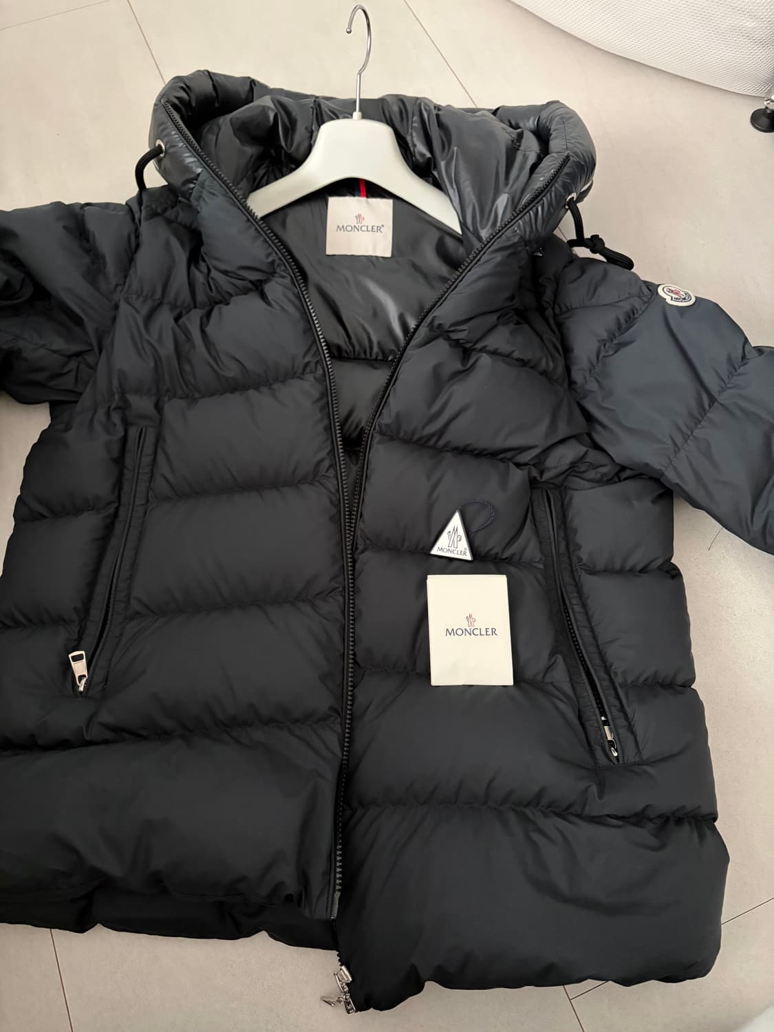 몽클레어 cardere 판매합니다 상품이미지5