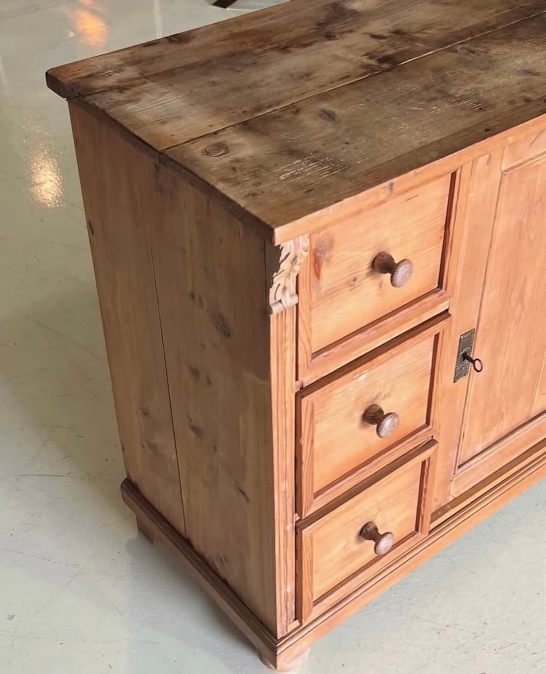 빈티지가구 앤틱가구 영국 파인 싱글 도어 컵보드 캐비넷 상품이미지4