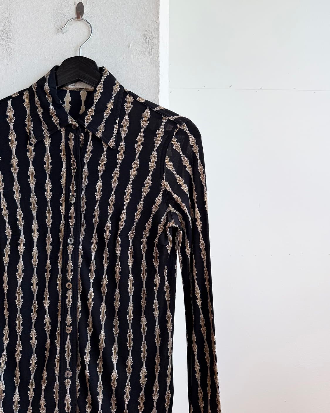 셀린느 블랙 체인 스트라이프 실크 셔츠  상품이미지5