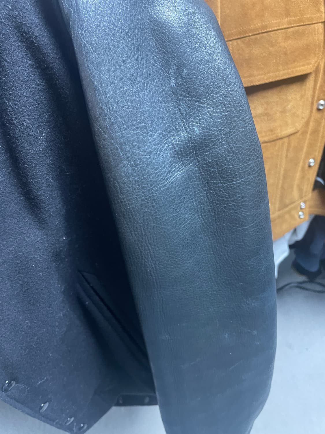 (M) 산드로 옴므 바시티 테디 자켓 블랙 상품이미지7