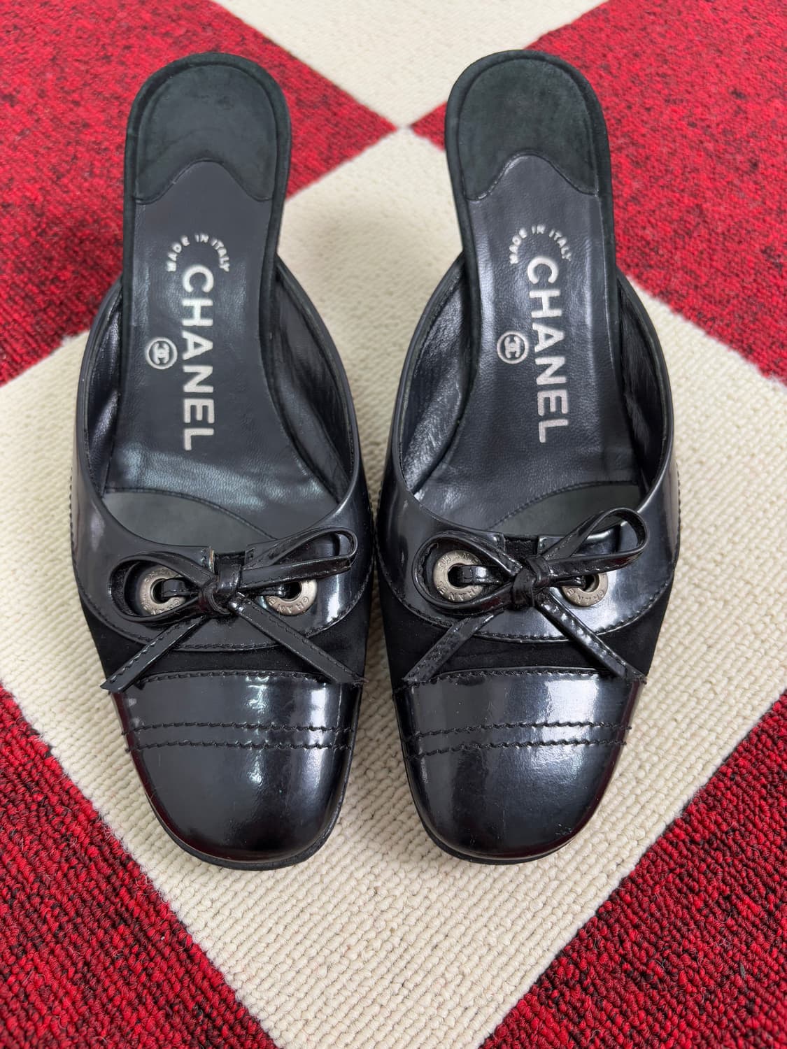 CHANEL 00s Vintage Black Bow Mules 상품이미지3