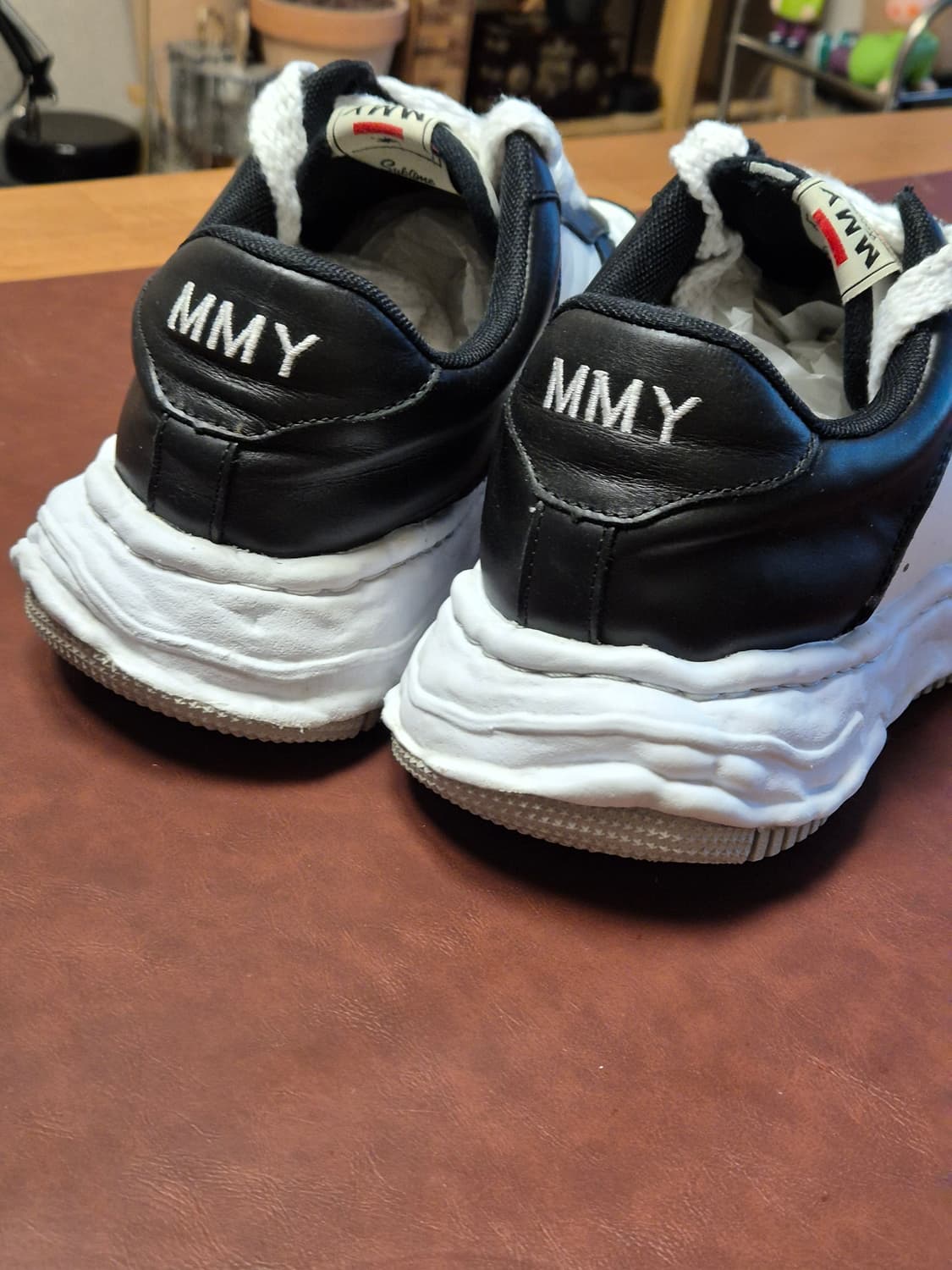 265-270(42)정품  미하라 야스히로 웨인 검흰 범고래 상품이미지3