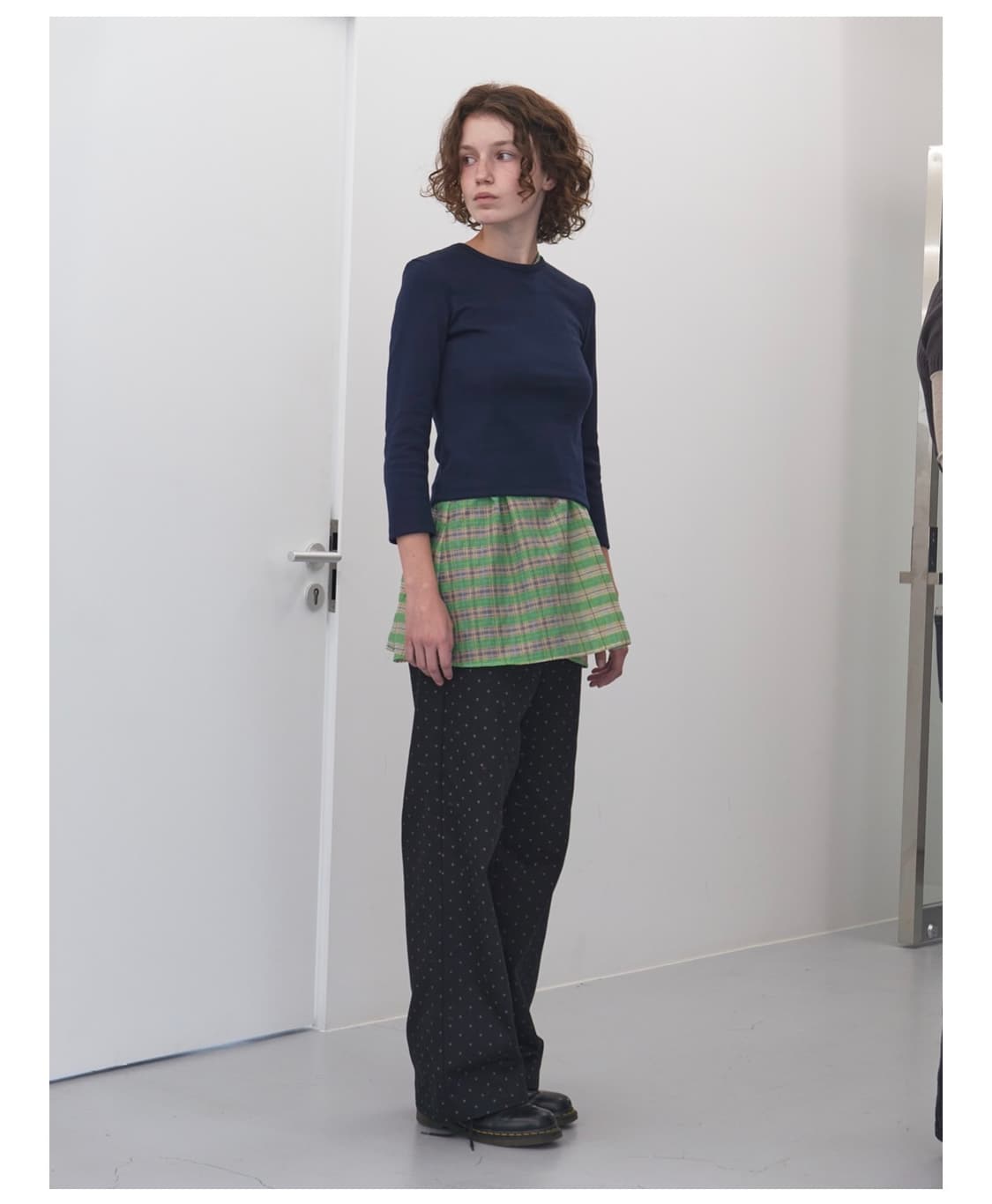 엔조블루스 시어 체크 슬리브리스 탑 상품이미지2