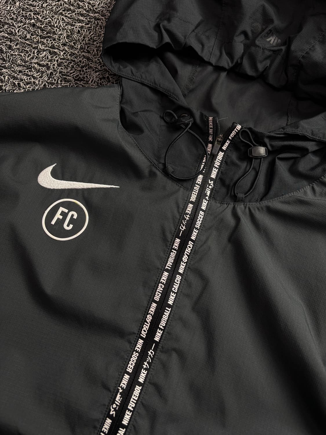 나이키 스우시로고 블랙 풀오버 우븐 아노락 웜업 1651 상품이미지3