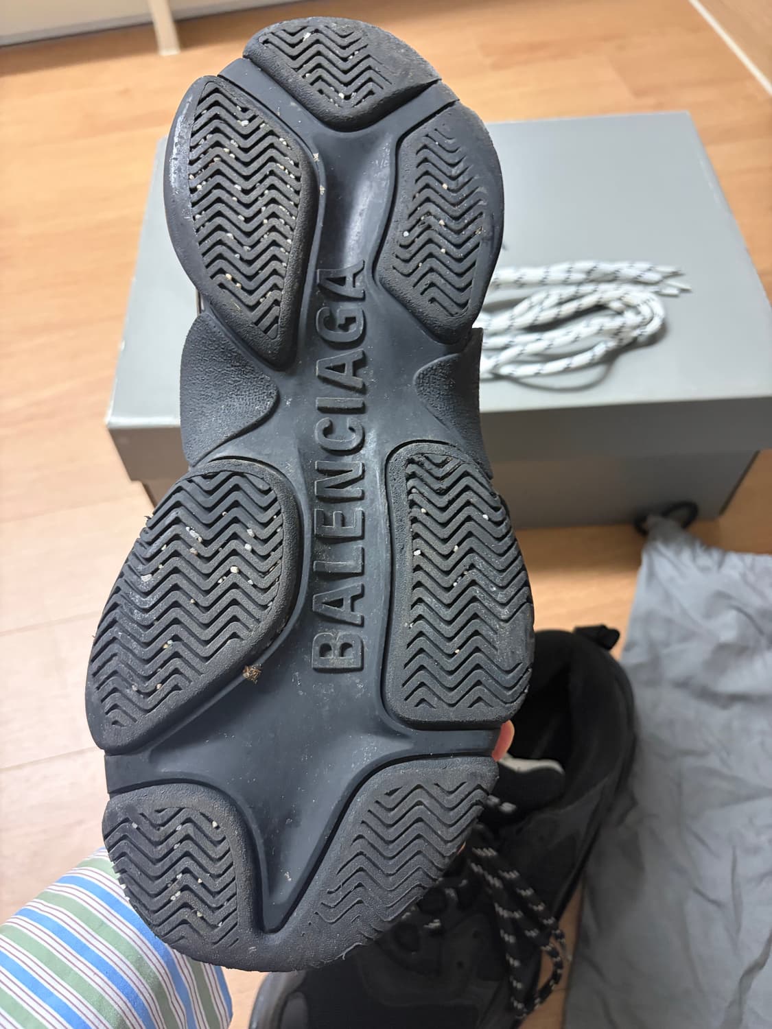 발렌시아가 트리플S 올블랙 40 상품이미지3