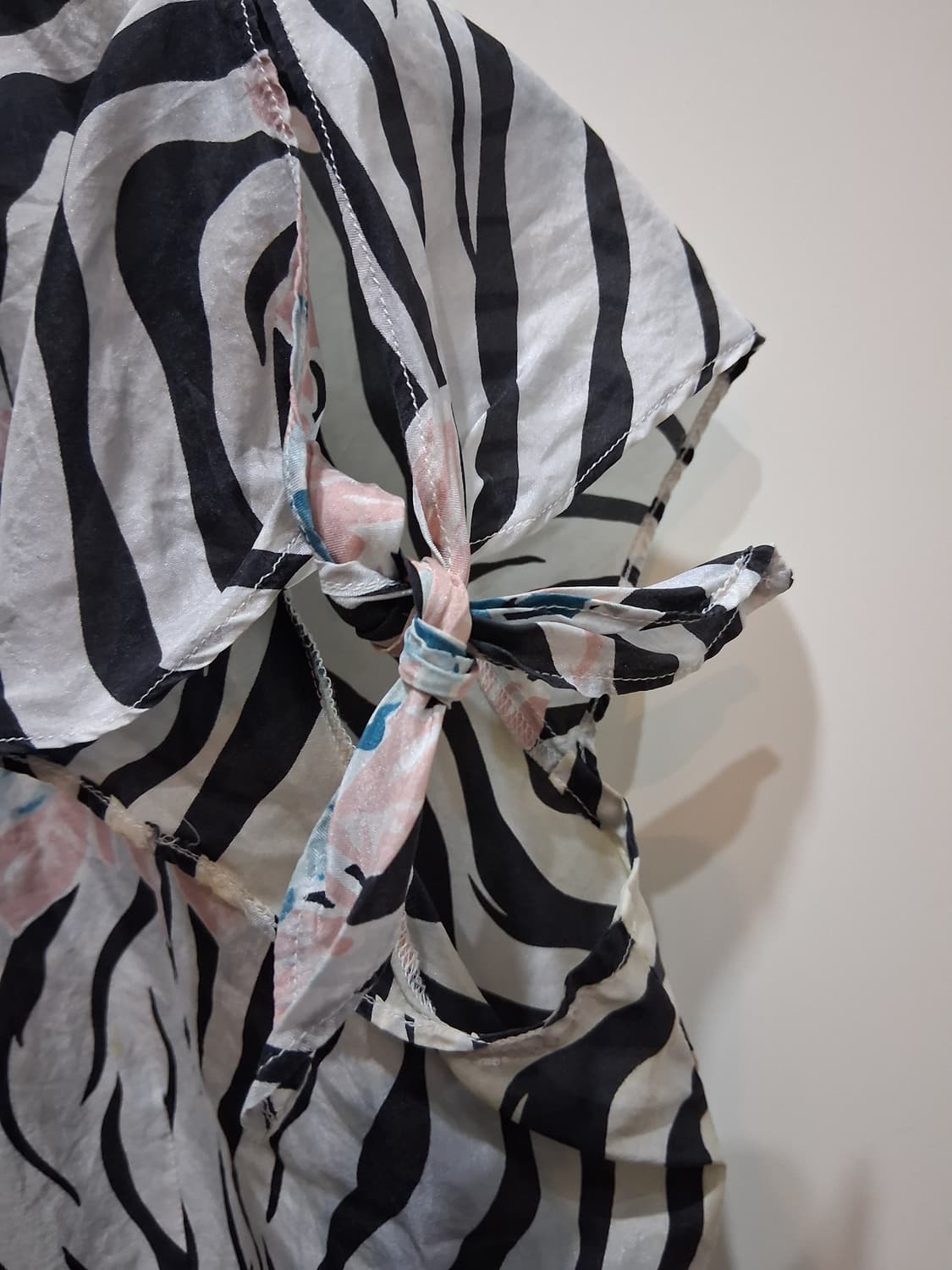 KENZO JEANS 지브라 플라워 패턴 리본 블라우스 40 상품이미지5