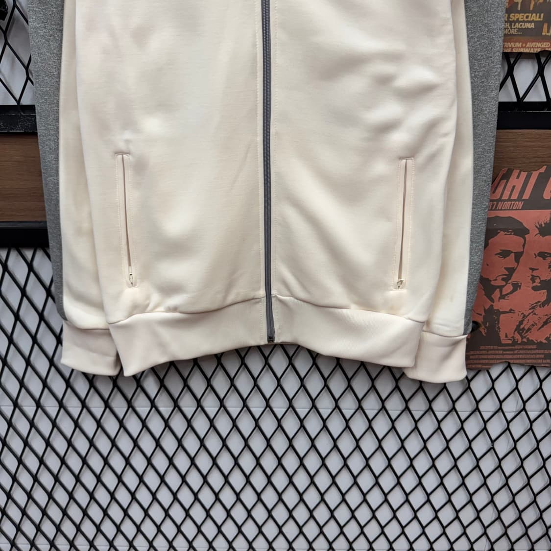 푸마 트랙자켓 전면 로고 포인트 그레이 아이보리 상품이미지4