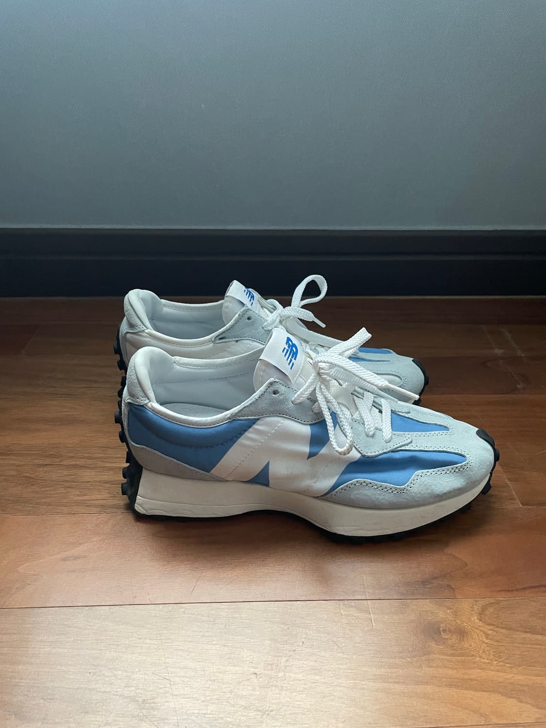 뉴발란스 327  상품이미지1