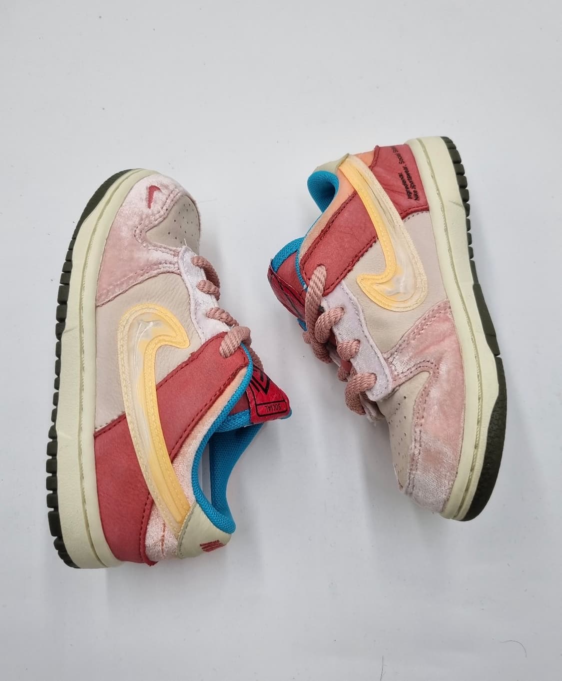 소셜스테이터스 x 나이키 덩크 로우 스트로베리 150 솔닷케어완료 상품이미지3