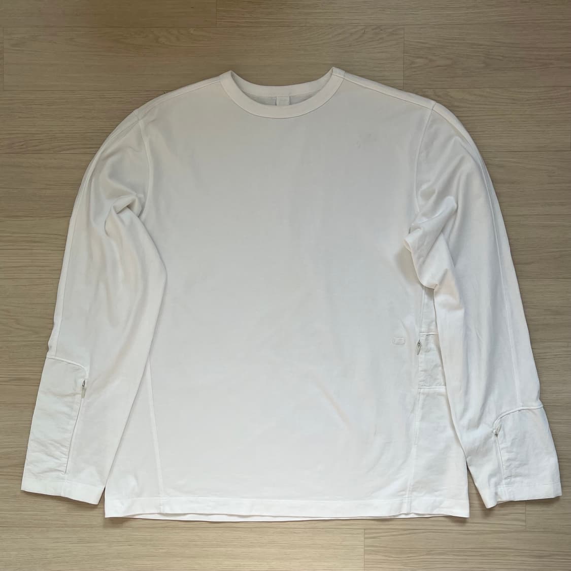 EE 롱 슬리브 티셔츠 M 상품이미지1