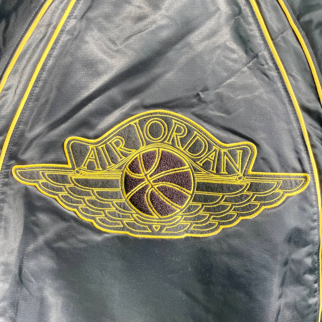 B1 조던 나이키 에어 조던 윙로고 사틴 봄버 자켓  90사이즈 상품이미지5